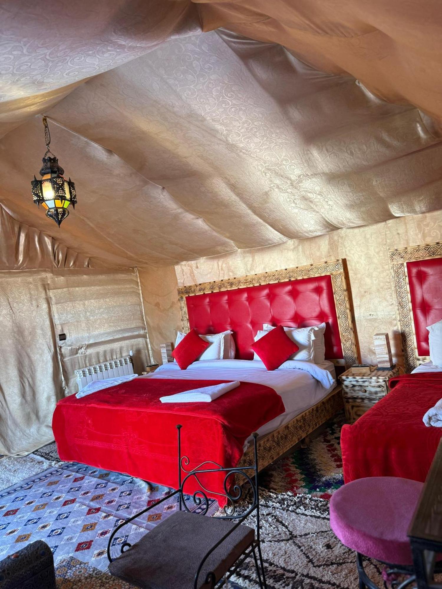 Desert Camp Camel & Sandboarding Merzouga Esterno foto